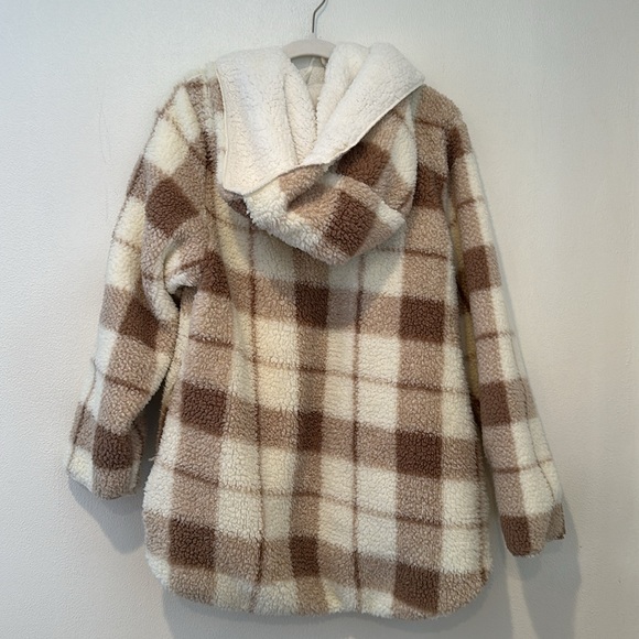 Reversible teddy jacket - Picture 3 of 3